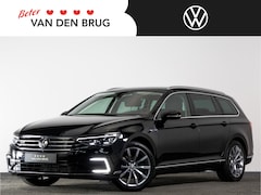 Volkswagen Passat Variant - GTE 1.4 TSI 218 PK AUTOMAAT | LED-Matrix IQ | Trekhaak | Navigatie PRO | 18 Inch velgen |