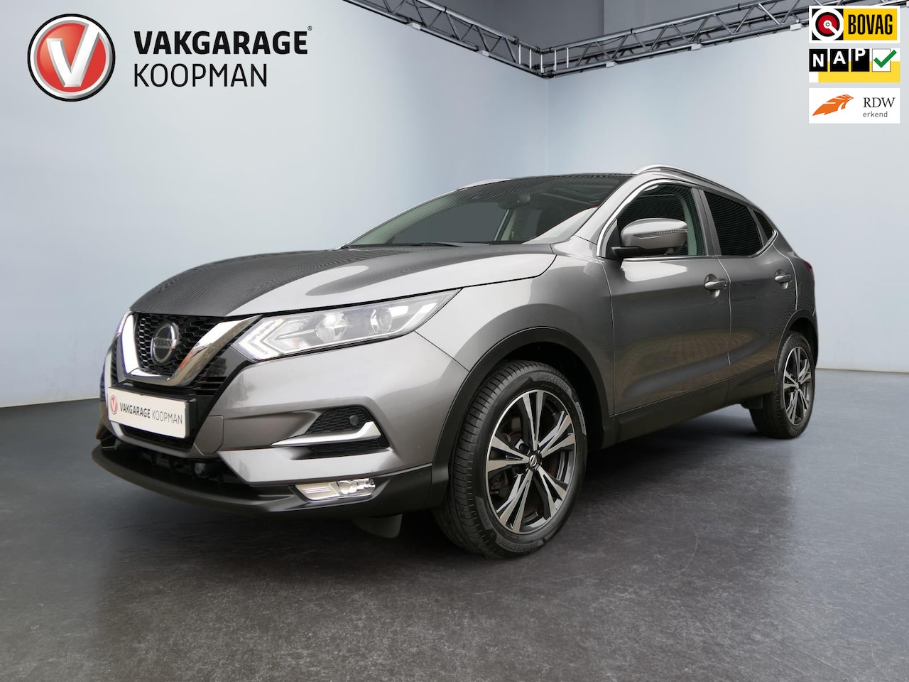 Nissan Qashqai - 1.3 DIG-T N-Connecta Pano/360 Camera/DAB+/Trekhaak/Lane-assist. - AutoWereld.nl