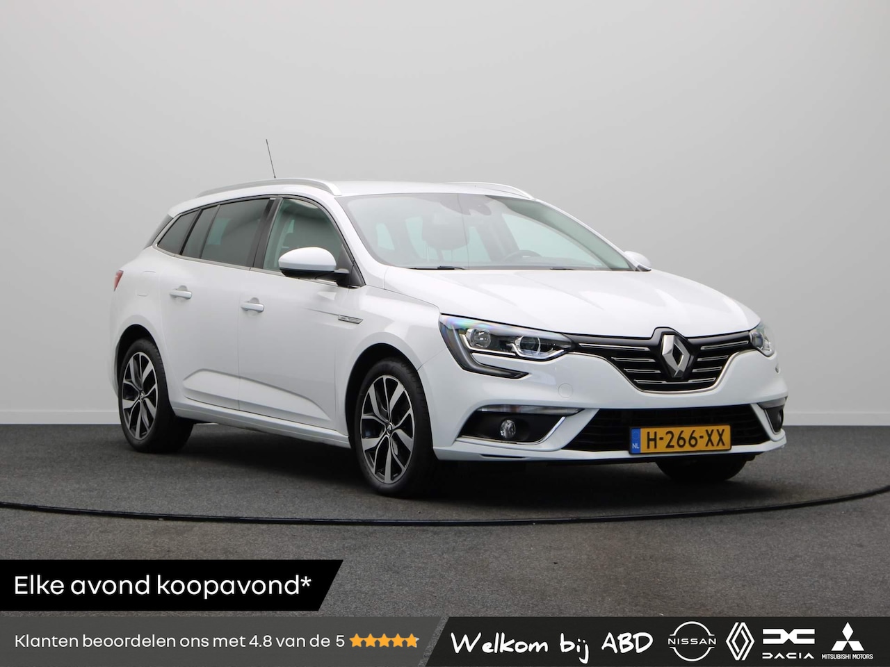 Renault Mégane Estate - TCe 140pk Bose | Climate control | Cruise control | Parkeersensoren voor + achter | Apple - AutoWereld.nl