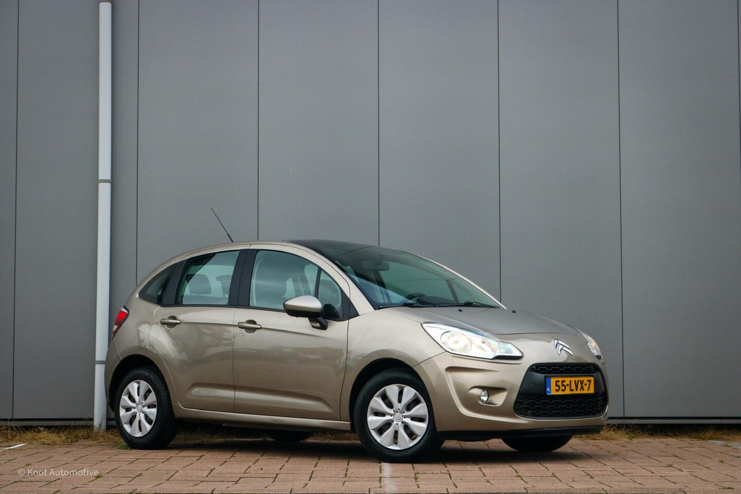 Citroën C3 - 1.4 VTi Ligne Business | Panoramadak | Rijklaar. - AutoWereld.nl