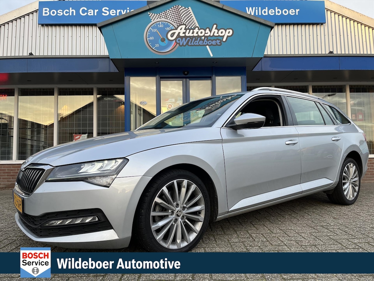 Skoda Superb Combi - 1.5 TSI 150 PK DSG Automaat Business Edition + NAVI + CLIMA + CRUISE + LMV + DIGITAAL DASH - AutoWereld.nl