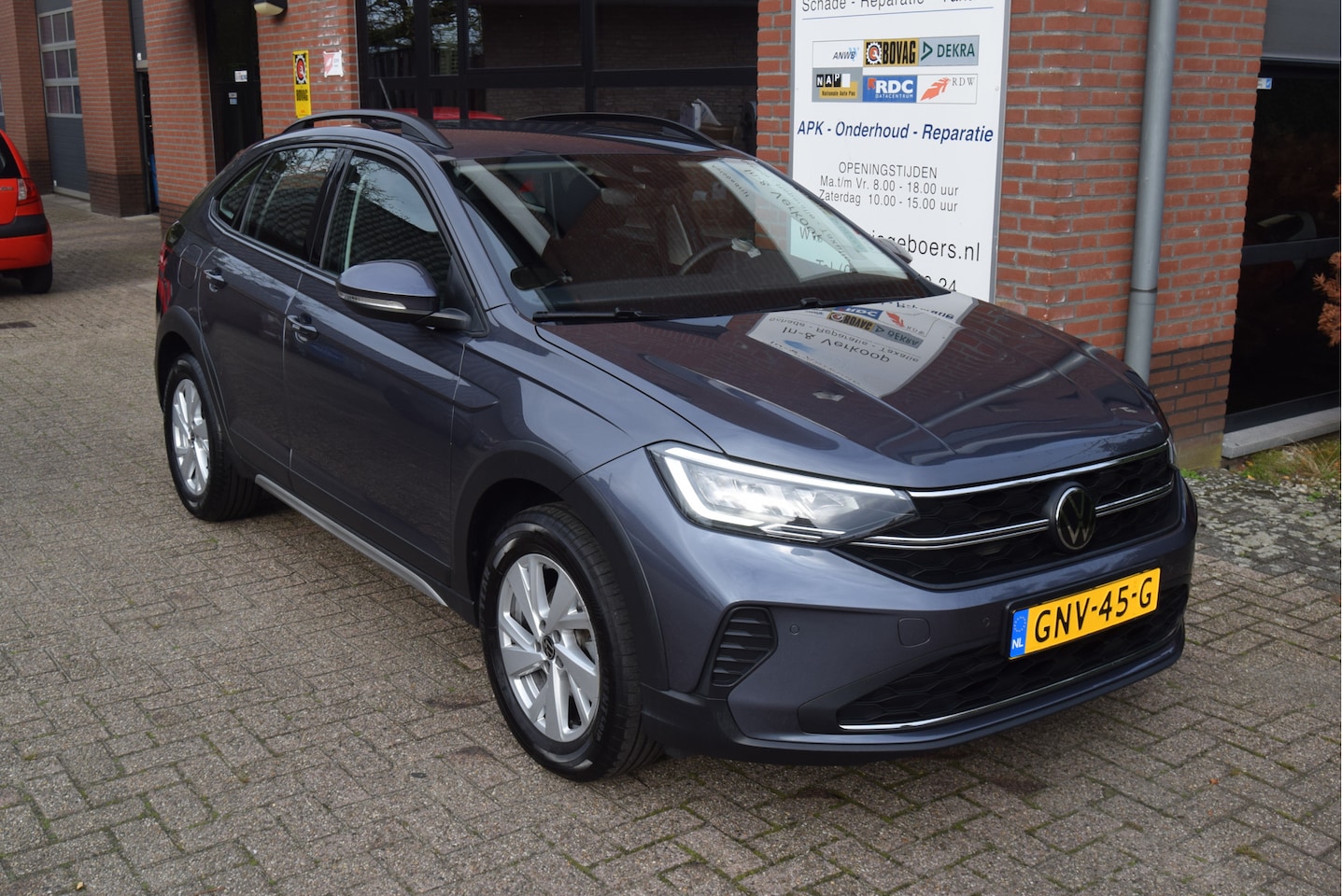 Volkswagen Taigo - 1.0 TSI Life Business 1.0 TSI Life Business - AutoWereld.nl