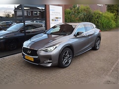 Infiniti Q30 - 1.6t Sport Tech | FULL | Panorama | Bose |