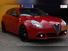 Alfa Romeo Giulietta - 1.7 TBi Quadrifoglio Verde / 241 Pk / Automaat / Leder / Ecc / Cruise Control / Stoelverwa