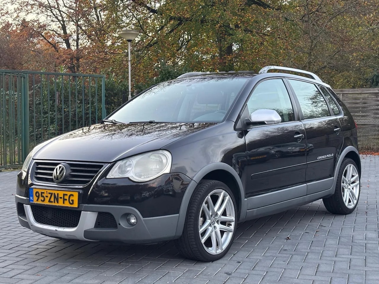 Volkswagen Polo - 1.6-16V Cross 1.6-16V Cross - AutoWereld.nl