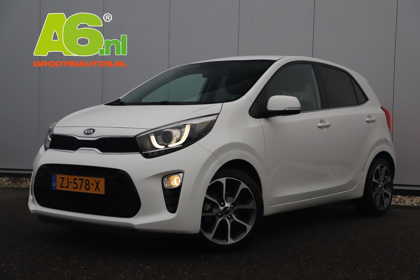 Kia Picanto - 1.0 CVVT Design Edition Lederen Bekleding Navigatie Camera Clima Cruise Carplay Android 16 - AutoWereld.nl