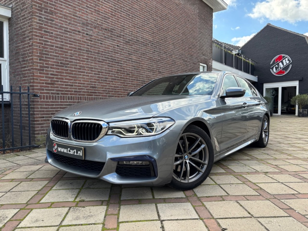 BMW 5-serie - High Executive Edition M pakket LEDER KEYLESS NAP CAMERA - AutoWereld.nl