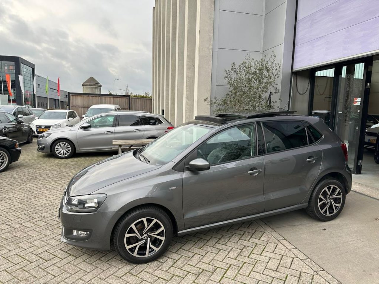 Volkswagen Polo - 1.2 TSI First Edition PANO! CARPLAY! INRUIL MOGELIJK! - AutoWereld.nl