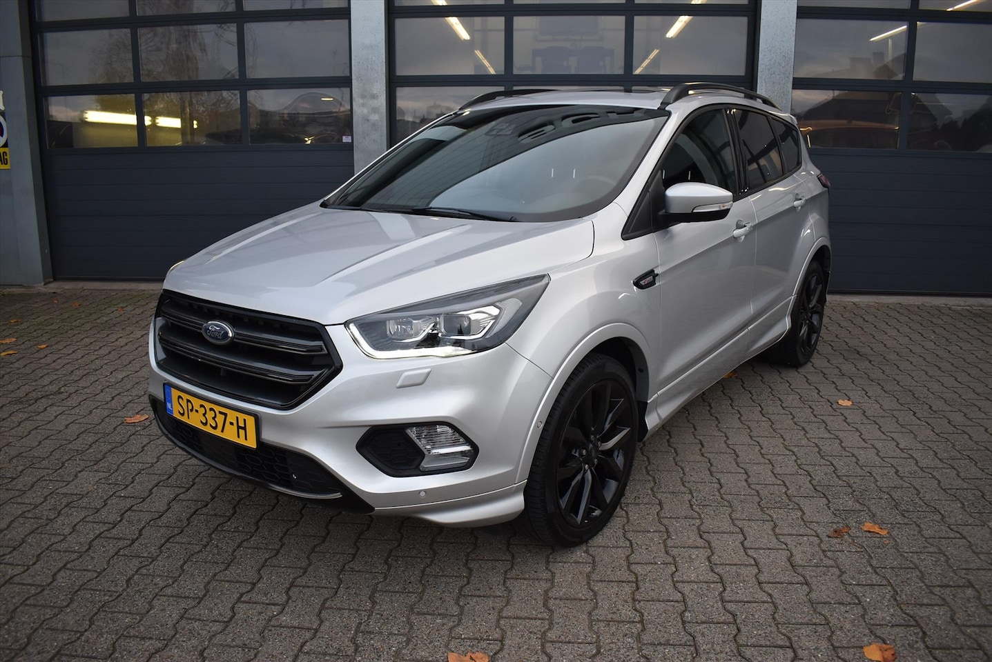 Ford Kuga - 1.5 EcoBoost ST-Line 1.5 EcoBoost 150pk ST-Line - AutoWereld.nl