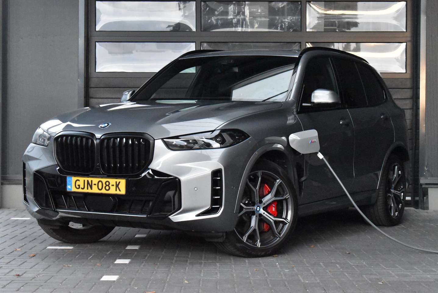 BMW X5 - xDrive50e M Sportpakket Pro / BPM KORTING! / PANORAMADAK / MASSAGESTOELEN / TREKHAAK / SUP - AutoWereld.nl