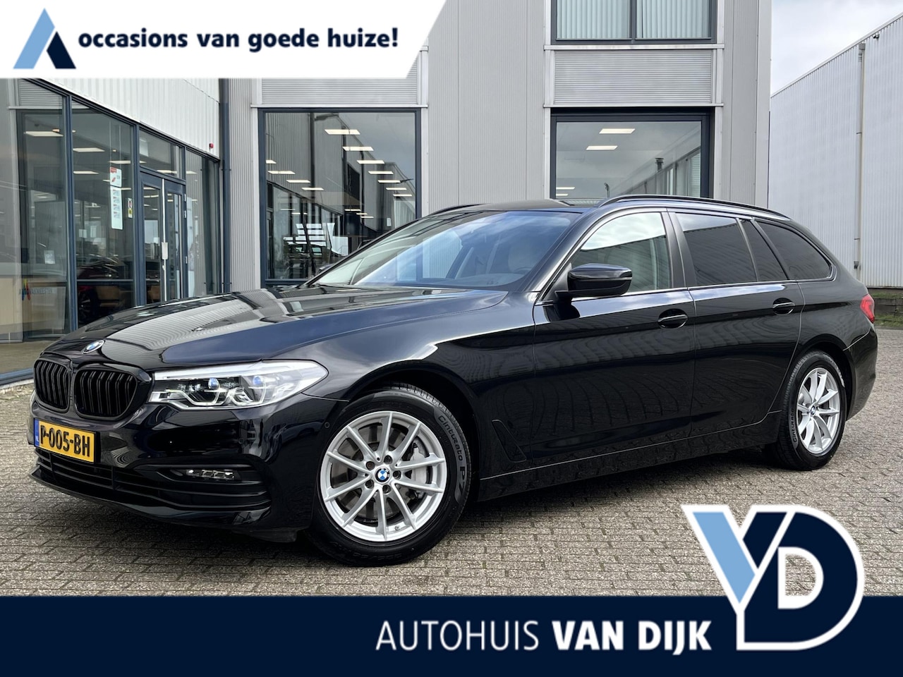 BMW 5-serie Touring - 530i xDrive Executive | Navi Prof./Shadowline/Leder/Clima V+A/4x4/Cruise/Head-Up Display/U - AutoWereld.nl