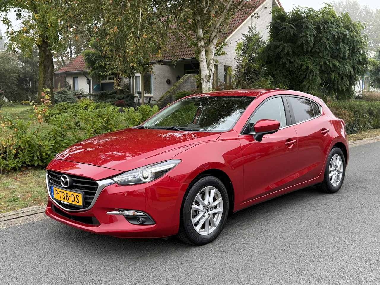 Mazda 3 - 2.0 SkyActiv-G 120PK TS+ Airco•Cruise•Navi - AutoWereld.nl