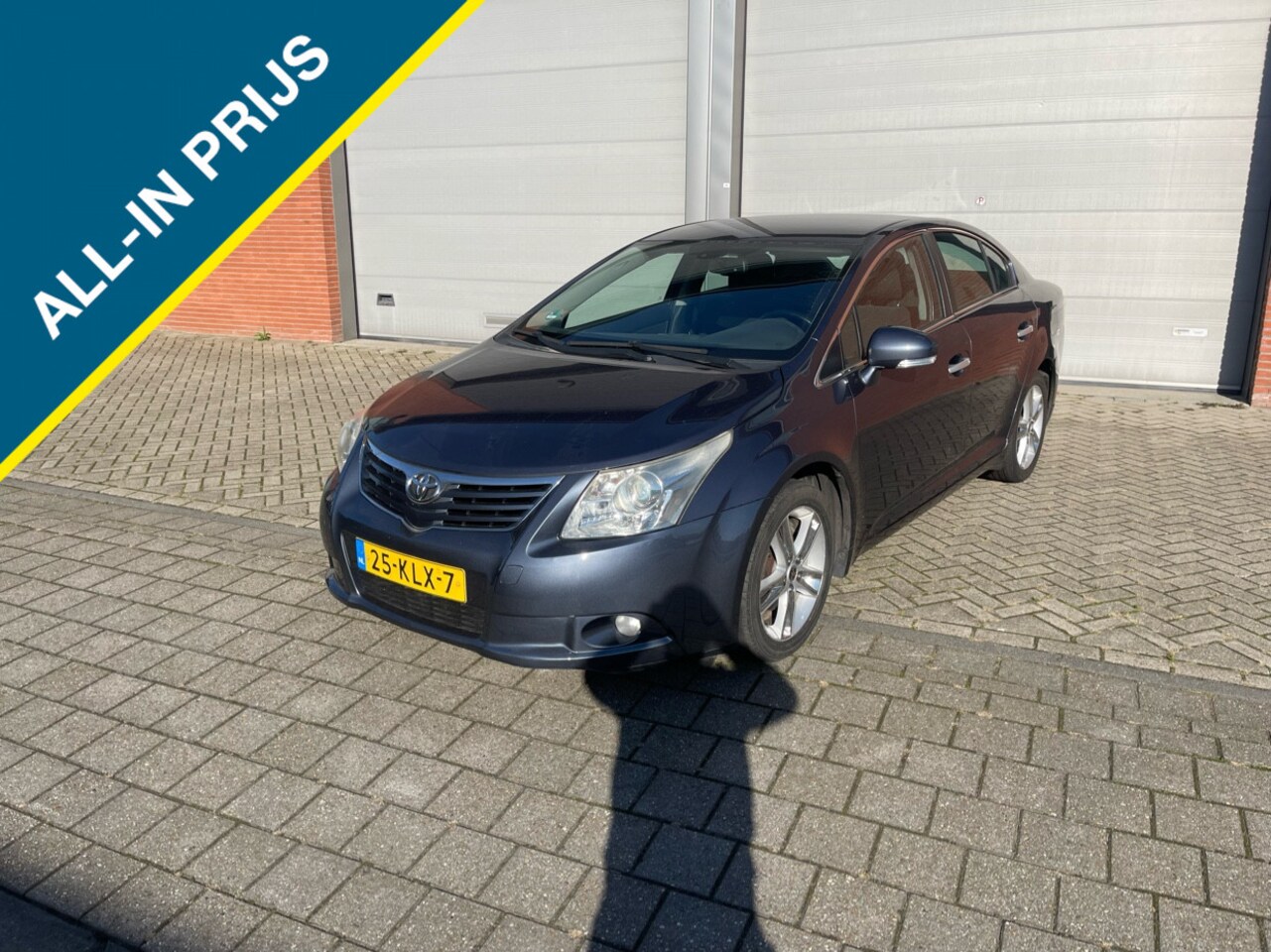 Toyota Avensis - 1.8 VVTi Dynamic Airco,Navi,Cruise,NAP - AutoWereld.nl