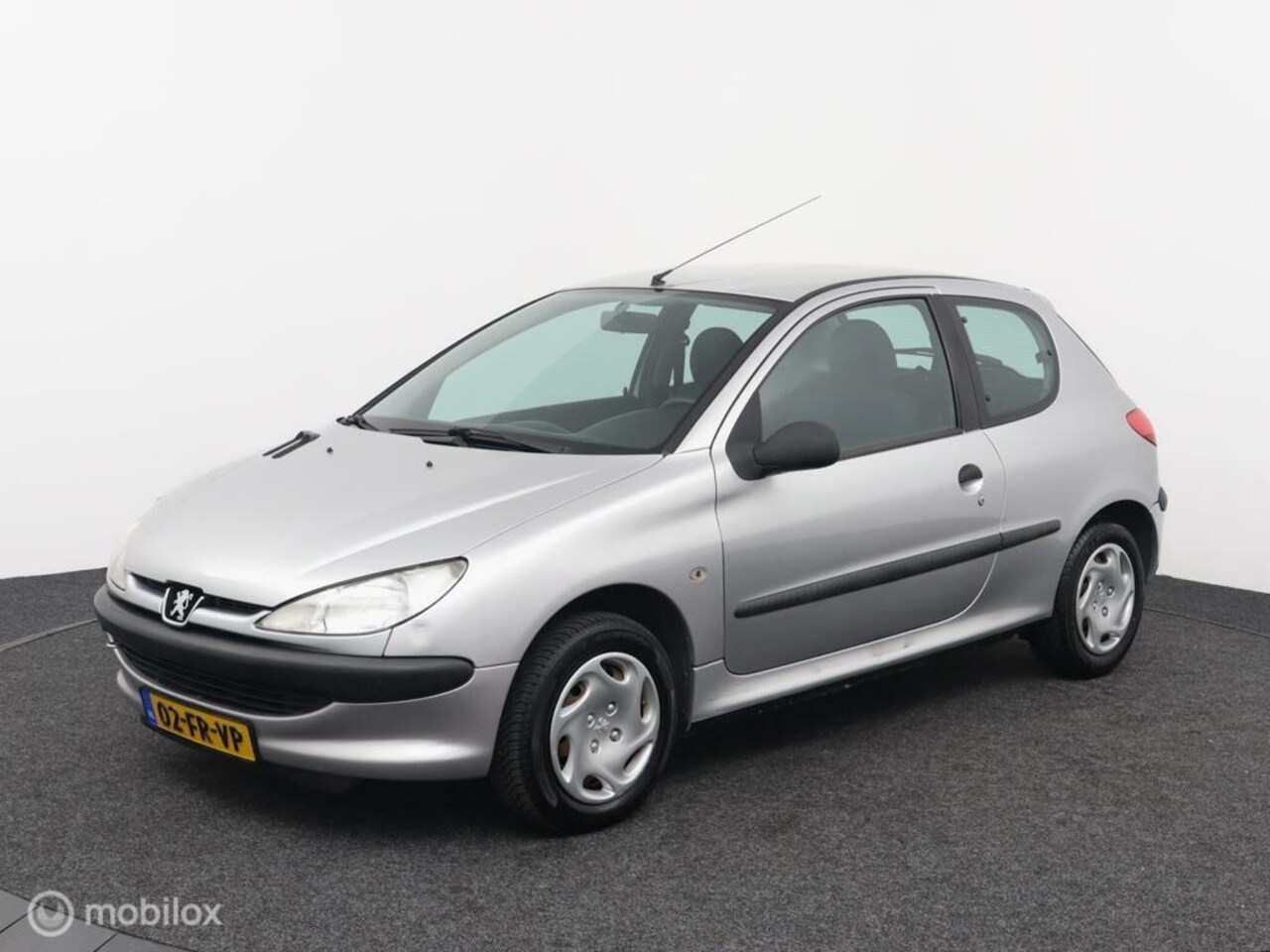 Peugeot 206 - 1.1 XR apk 06-2025 - AutoWereld.nl