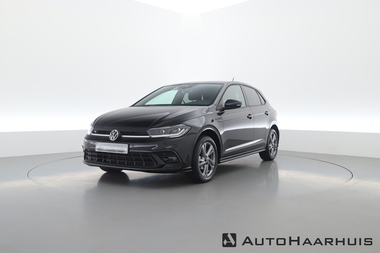 Volkswagen Polo - 1.0 TSI R-Line | IQ. Light | All Season | Navi | Adapt. Cruise | CarPlay - AutoWereld.nl