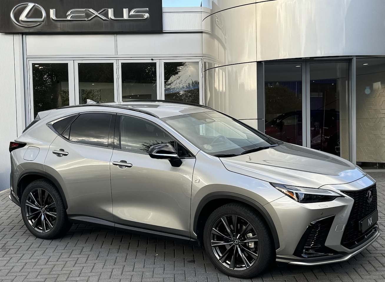 Lexus NX - 450h+ AWD F Sport Line STOELVENTILATIE 360 CAMERA ADAPTIEF-ONDERSTEL - AutoWereld.nl