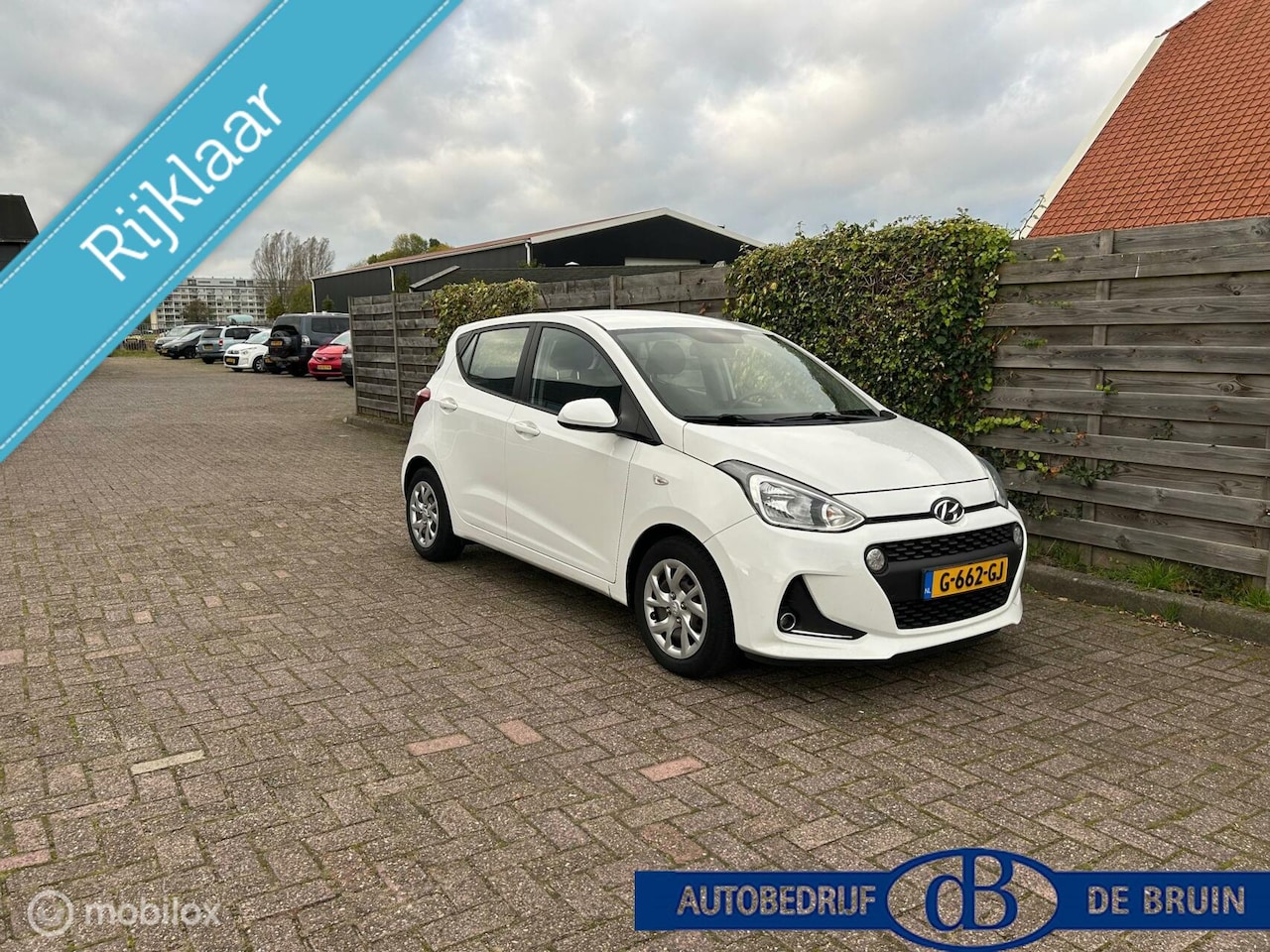 Hyundai i10 - 1.0i Comfort Navigatie - AutoWereld.nl