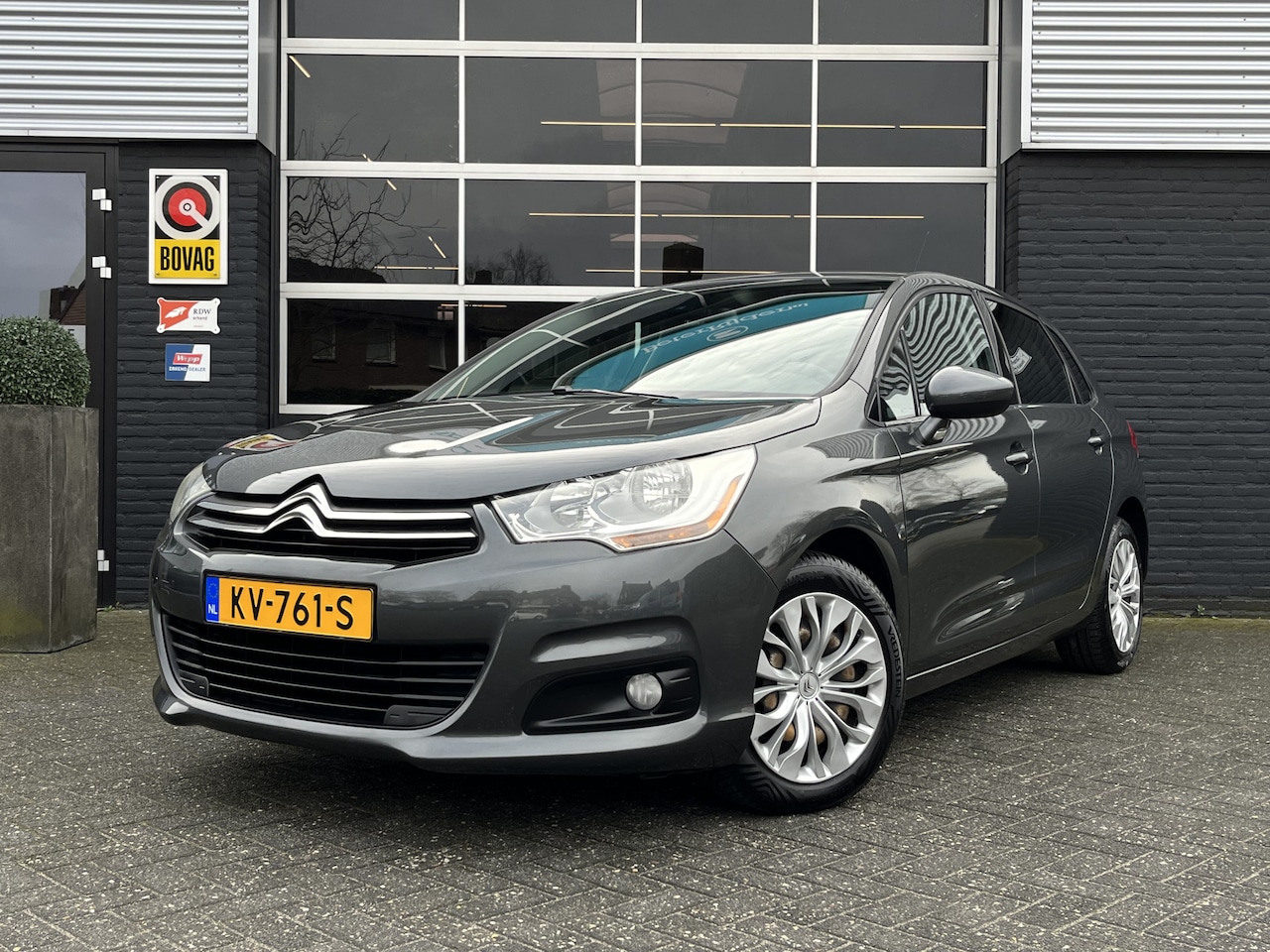 Citroën C4 - 1.4 VTi Collection 1.4 VTi COLLECTION, PDC, Cruise control, Trekhaak - AutoWereld.nl