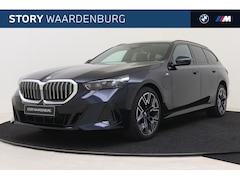 BMW 5-serie Touring - 530e M Sport Automaat / Trekhaak / Adaptieve LED / Parking Assistant / Comfort Access / St