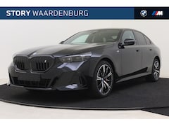 BMW i5 - eDrive40 High Executive M Sport / Panoramadak / Trekhaak / Stoelventilatie / Adaptieve LED