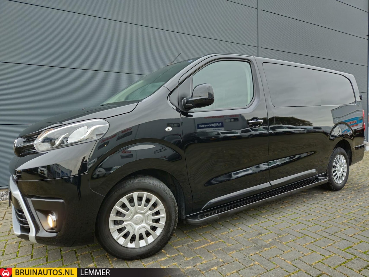 Toyota ProAce Worker - 2.0 D-4D Navi Climate DC 6-pers Marge - AutoWereld.nl