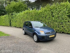 Ford Fusion - 1.4-16V. Incl nieuw apk. Met trekhaak en airco