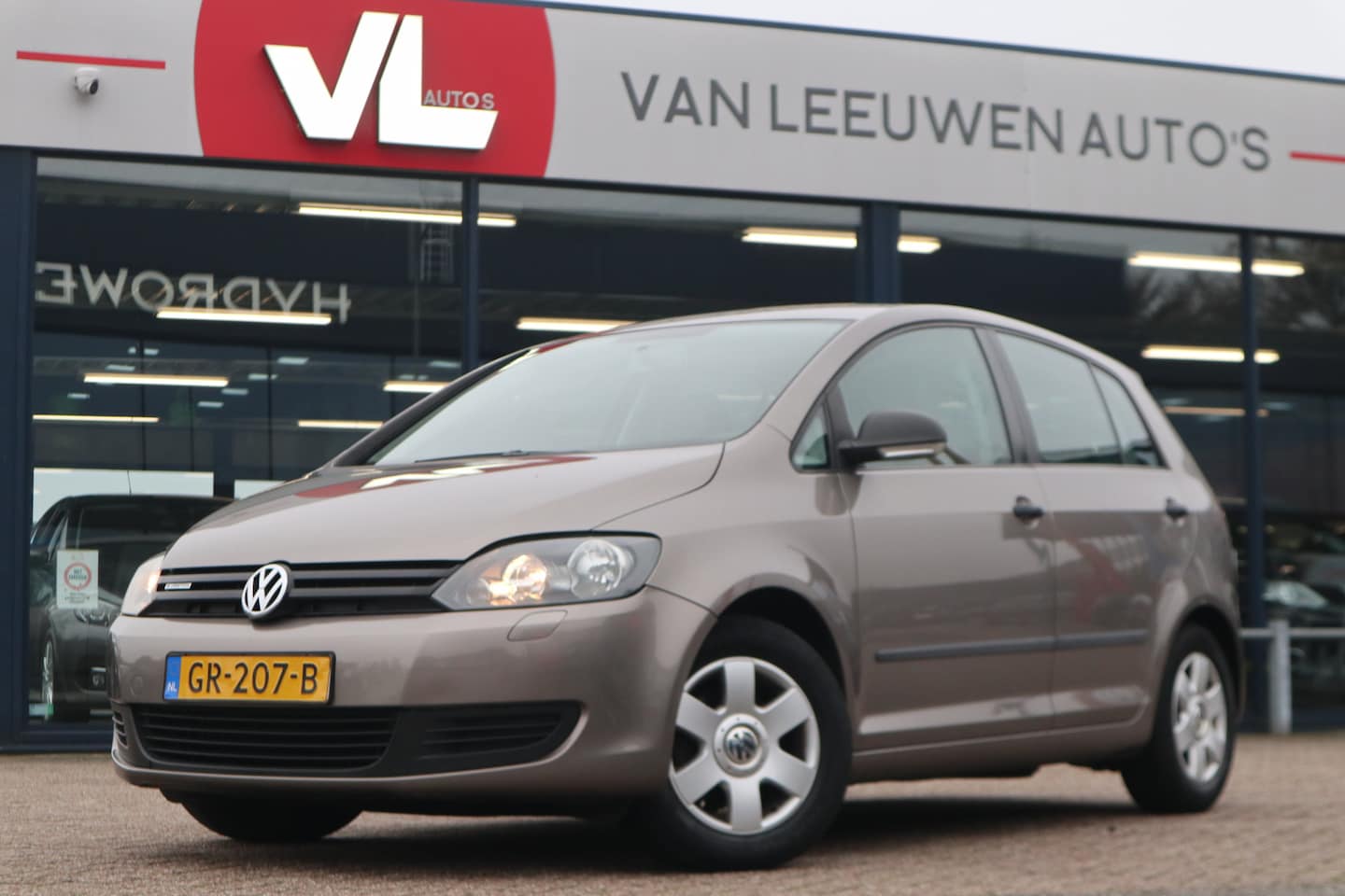 Volkswagen Golf Plus - 1.2 TSI Comfortline BlueMotion | Trekhaak | Airco | APK 29-09-2025 | Cruise - AutoWereld.nl