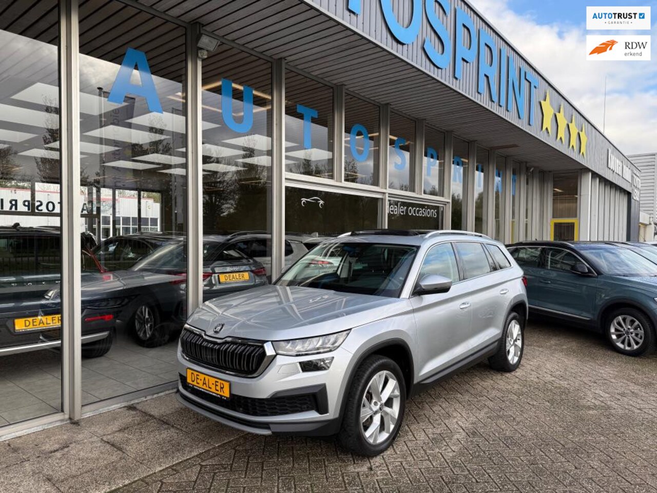 Skoda Kodiaq - 1.5 TSI Business Edition Plus 7p. 150 PK / PANORAMADAK / NAVIGATIE / ALCANTARA - AutoWereld.nl