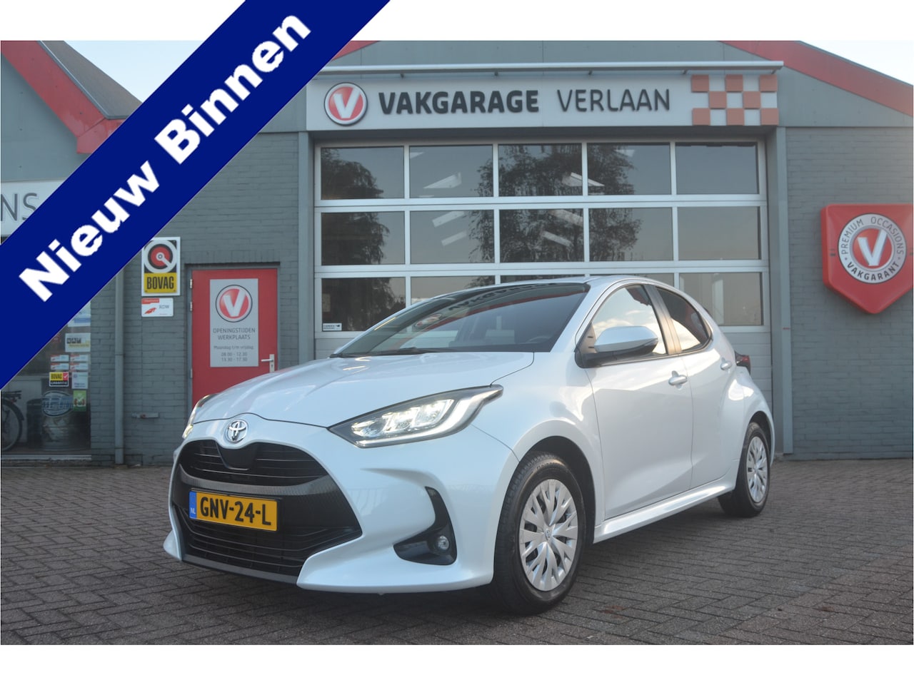 Toyota Yaris - 1.5 VVT-i Active 1.5 VVT-i Active - AutoWereld.nl