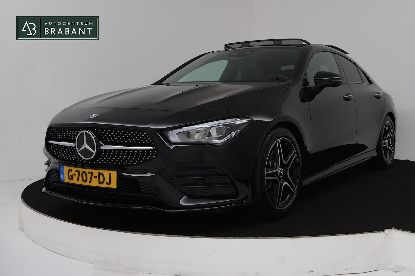 Mercedes-Benz CLA-Klasse - 200 Business Solution AMG Automaat (SFEERVERLICHTING, PANO, NAVI, PDC, CAMERA, NL-AUTO, GO - AutoWereld.nl