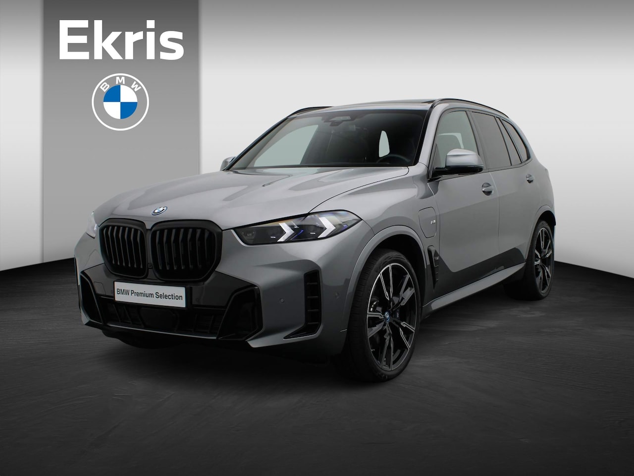 BMW X5 - xDrive50e M Sportpakket Pro | Travel Pack | Trekhaak | Panoramadak | Driving Assistant Pro - AutoWereld.nl