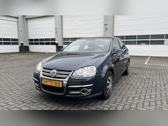 Volkswagen Jetta - 1.6 FSI Comfortl.Bns