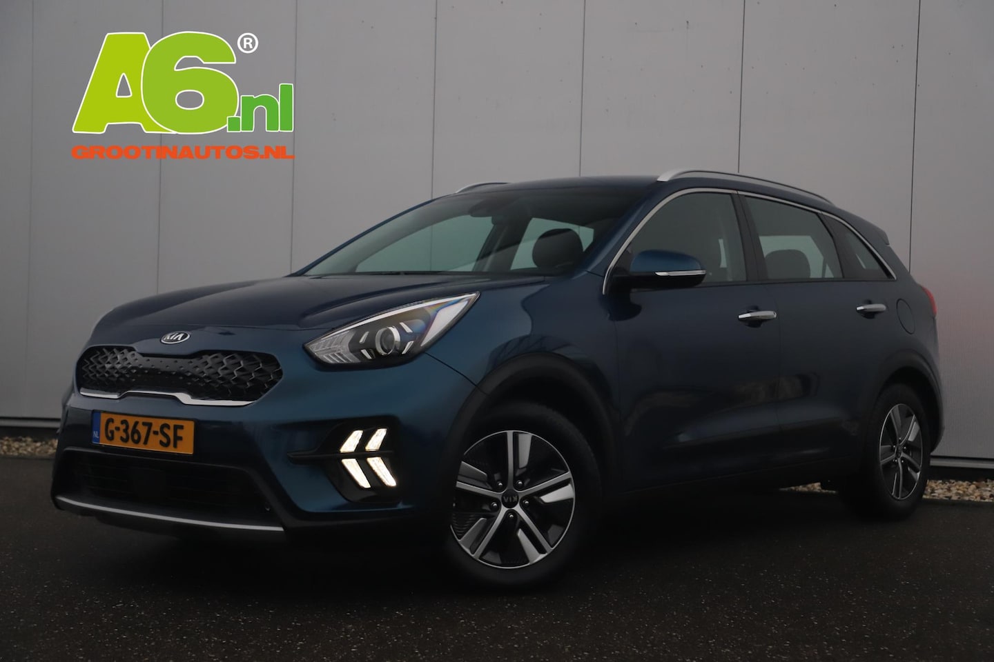 Kia Niro - 1.6 GDi Hybrid ExecutiveLine 140PK Automaat Trekhaak Half Leder Navigatie Camera Adaptive - AutoWereld.nl