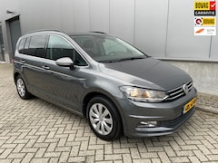 Volkswagen Touran - 1.4 TSI Comfortline Business 7 Persoons Automaat / Carplay