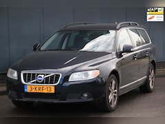 Volvo V70 - 1.6 T4 Summum Xenon/Stoelverwarming/Parkeersensor/Spoiler