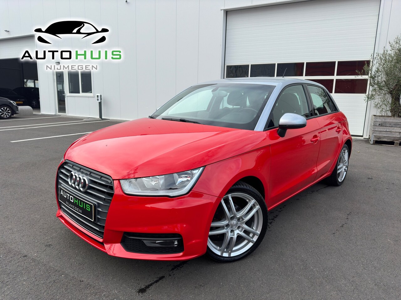 Audi A1 Sportback - 1.0 TFSI Sport Pro Line Stoelverwarming 16" lm - AutoWereld.nl