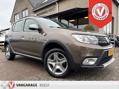 Dacia Sandero Stepway - 0.9 TCe Laureate Navigatie / Parkeersensors