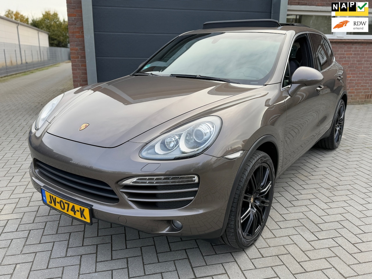 Porsche Cayenne - 3.6 3.6, Zeer mooie uitvoering, Pano, Bruin, Top onderhouden, 2e eigenaar - AutoWereld.nl