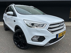 Ford Kuga - 1.5 EcoB. Titanium