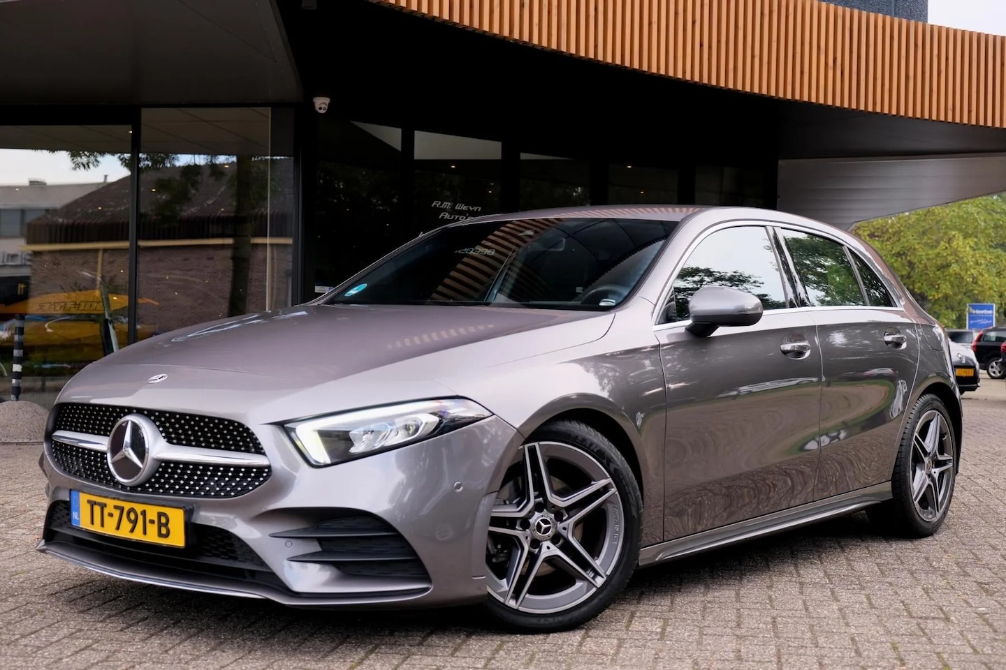 Mercedes-Benz A-klasse - 200 Business Solution AMG/Widescreen/Camera/Alcantara/ - AutoWereld.nl