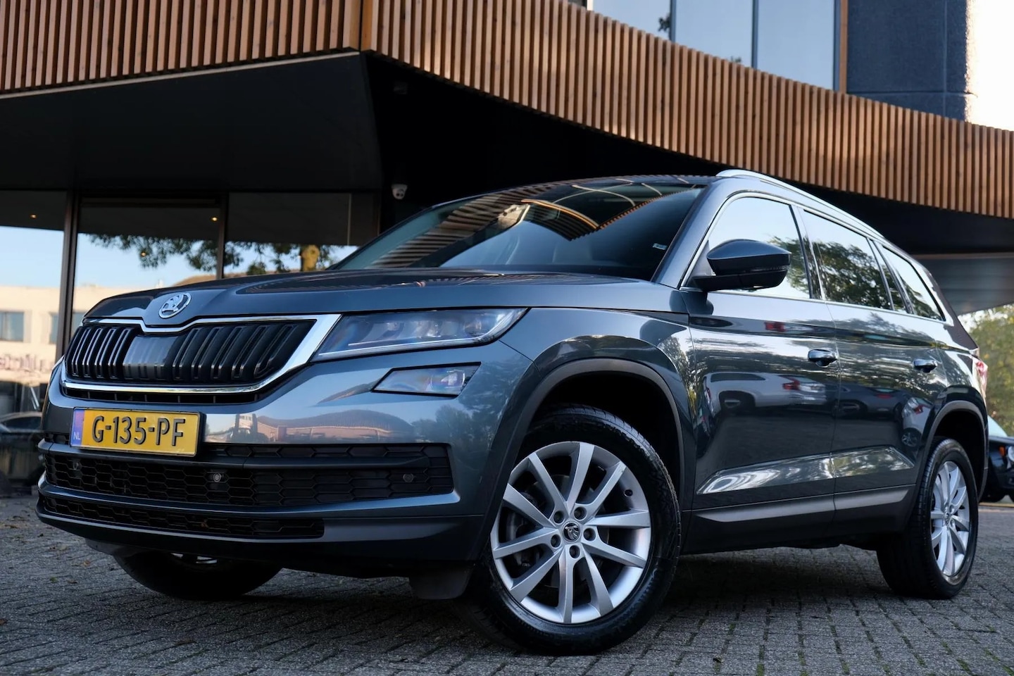 Skoda Kodiaq - 1.5 TSI Business Edition/7-Zits/ACC/Trekhaak/Camera/ - AutoWereld.nl