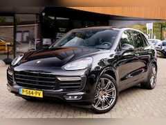 Porsche Cayenne - 4.8 Turbo/Sport Chrono/Pano/Bose/Carplay/Trekhaak/