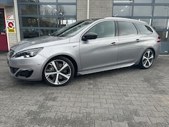 Peugeot 308 SW - 2.0 BlueHDI GT 180 | TREKHAAK | LEER | PANO |