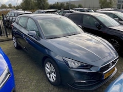 Seat Leon Sportstourer - 1.0 TSI Reference 90pk | Cruise control | Navigatie via app | Led koplamppen | App connect