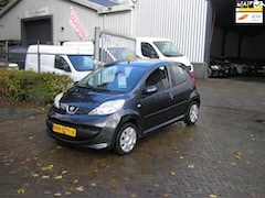 Peugeot 107 - 1.0-12V XR 200 d km Stuurbekrachtiging nieuwe apk