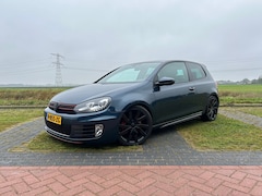 Volkswagen Golf - 2.0 GTI