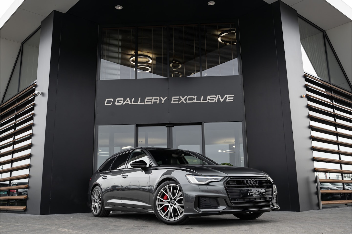 Audi A6 Avant - 55 TFSI e Competition 2x S-Line l Panorama | Softclose | B&O l Leer l Black-Line - AutoWereld.nl