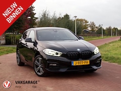 BMW 1-serie - 118i Executive Edition | LED koplampen | Apple Carplay | Cruise Control | NL-Auto |