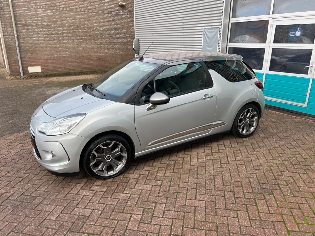 Citroën DS3 Cabrio - 1.6 - AutoWereld.nl