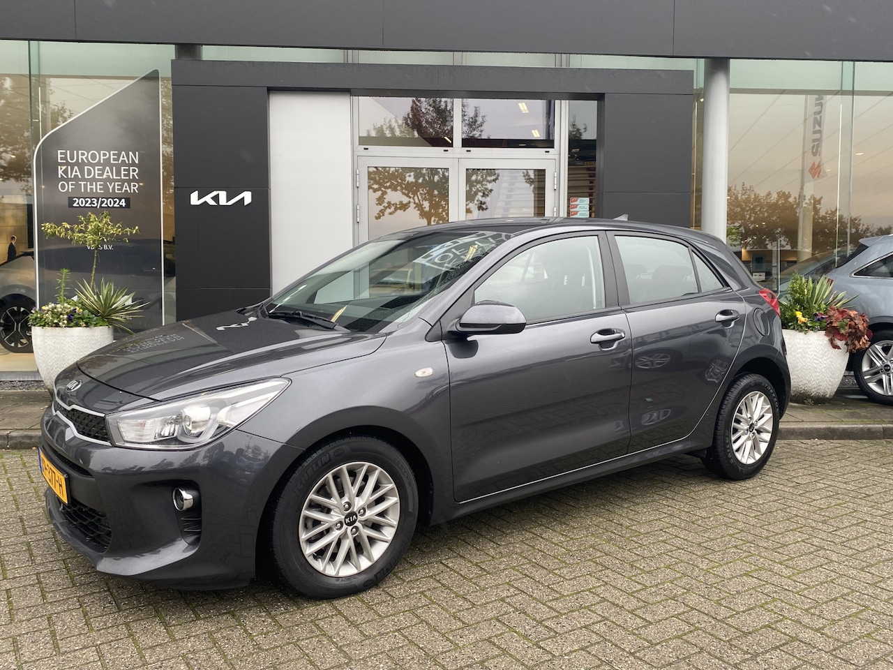 Kia Rio - 1.0 TGDI DynamicLine | Navi | Cruise |  info Roel 0492-588951 - AutoWereld.nl